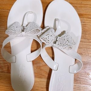 Salvatore Ferragamo super cute white sandal